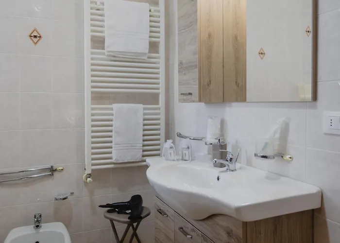 Casa Dama * Casaltone